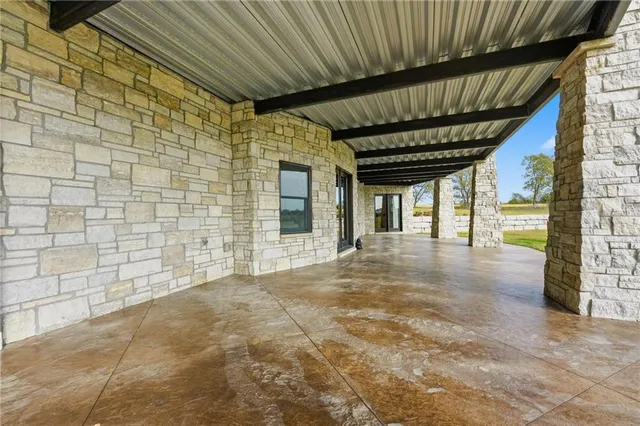 $3,500,000 | 10807 Northwest Tiffany Springs Road, Kansas City, MO 64153