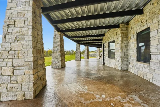 $3,500,000 | 10807 Northwest Tiffany Springs Road, Kansas City, MO 64153
