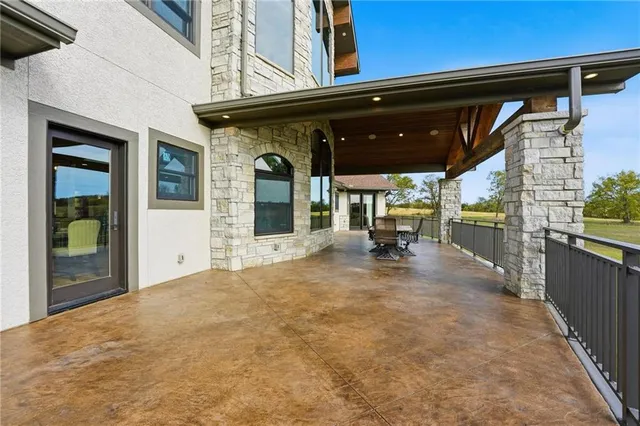 $3,500,000 | 10807 Northwest Tiffany Springs Road, Kansas City, MO 64153