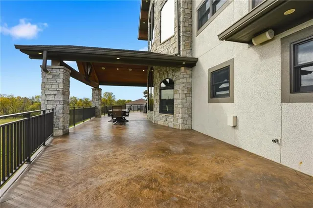 $3,500,000 | 10807 Northwest Tiffany Springs Road, Kansas City, MO 64153