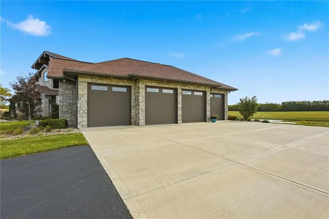 $3,500,000 | 10807 Northwest Tiffany Springs Road, Kansas City, MO 64153