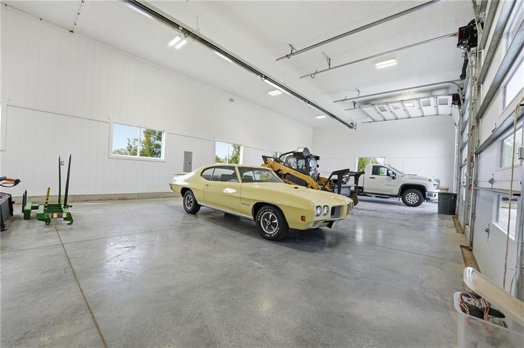 10807 Northwest Tiffany Springs Road Kansas City, MO 64153 - Photo 97 of 99