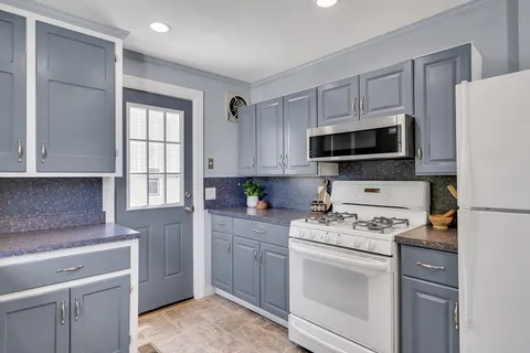 $874,900 | 16 Roundwood Road, Newton, MA 02464