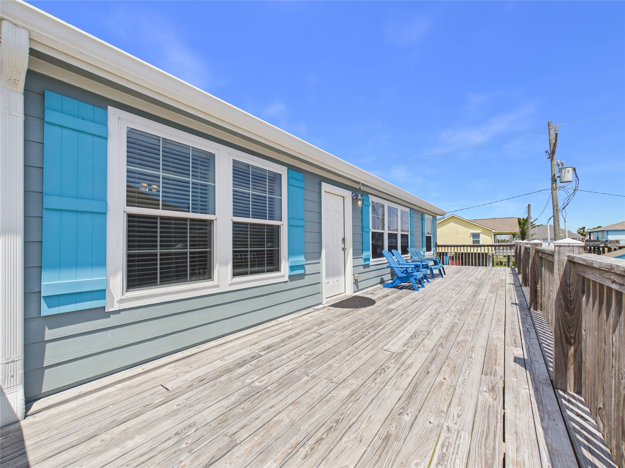 905 Meynig Drive Crystal Beach, TX 77650 - Photo 5 of 50