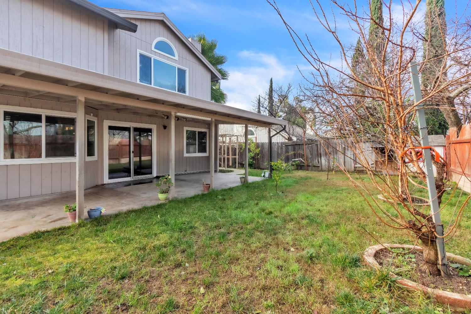 8148 Orchid Tree Way Antelope, CA 95843 - Photo 32 of 33 a view of front of a house with a yard