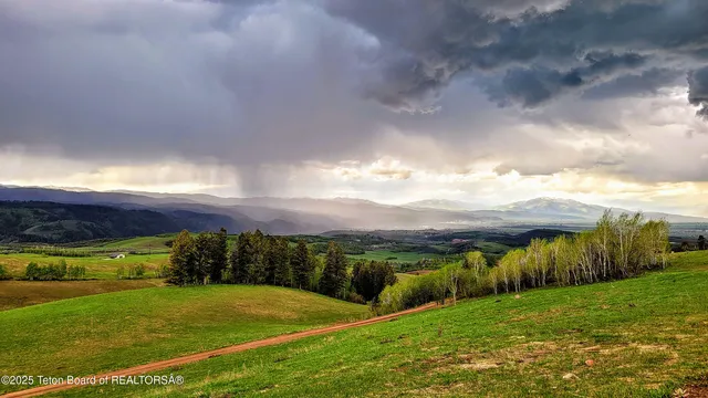 $13,490,000 | 2150 Robinson Lane, Bedford, WY 83112