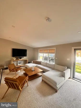 $670,000 | 13304 Hathaway Drive, Silver Spring, MD 20906