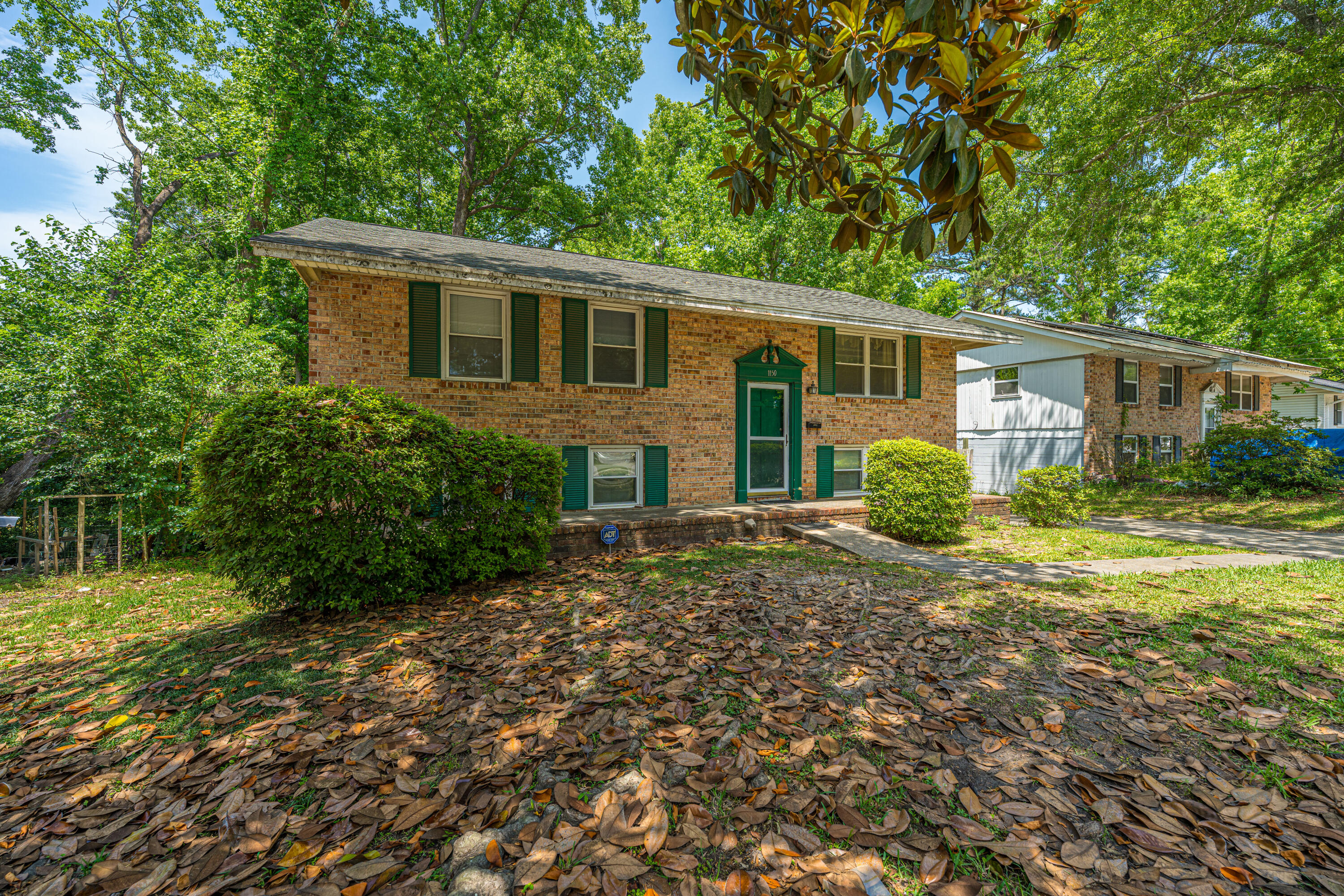 1150 Berkeley Street Hanahan, SC 29410 - Photo 5 of 37