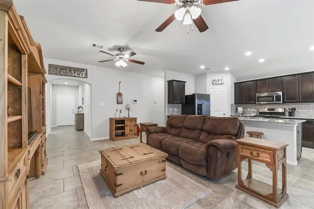 $1,850 | 3010 Dripping Springs Court, Katy, TX 77494