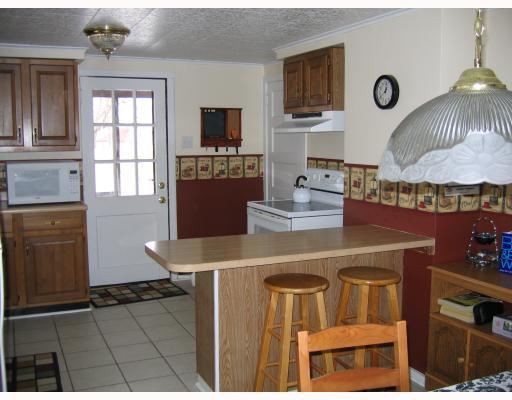 147 Holly Place Road Mount Pleasant, PA 15666 - Photo 3 of 6 Kitchen.