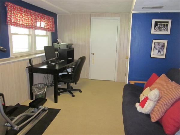 12 Fox Hill Road Framingham, MA 01701 - Photo 17 of 21 Gallery Image 17
