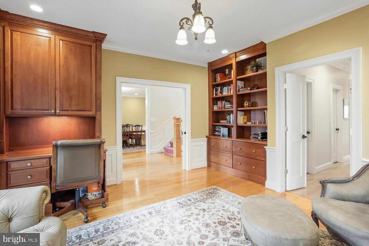 11736 Gainsborough Road Potomac, MD 20854 - Photo 24 of 100 Office/Living Room/Library