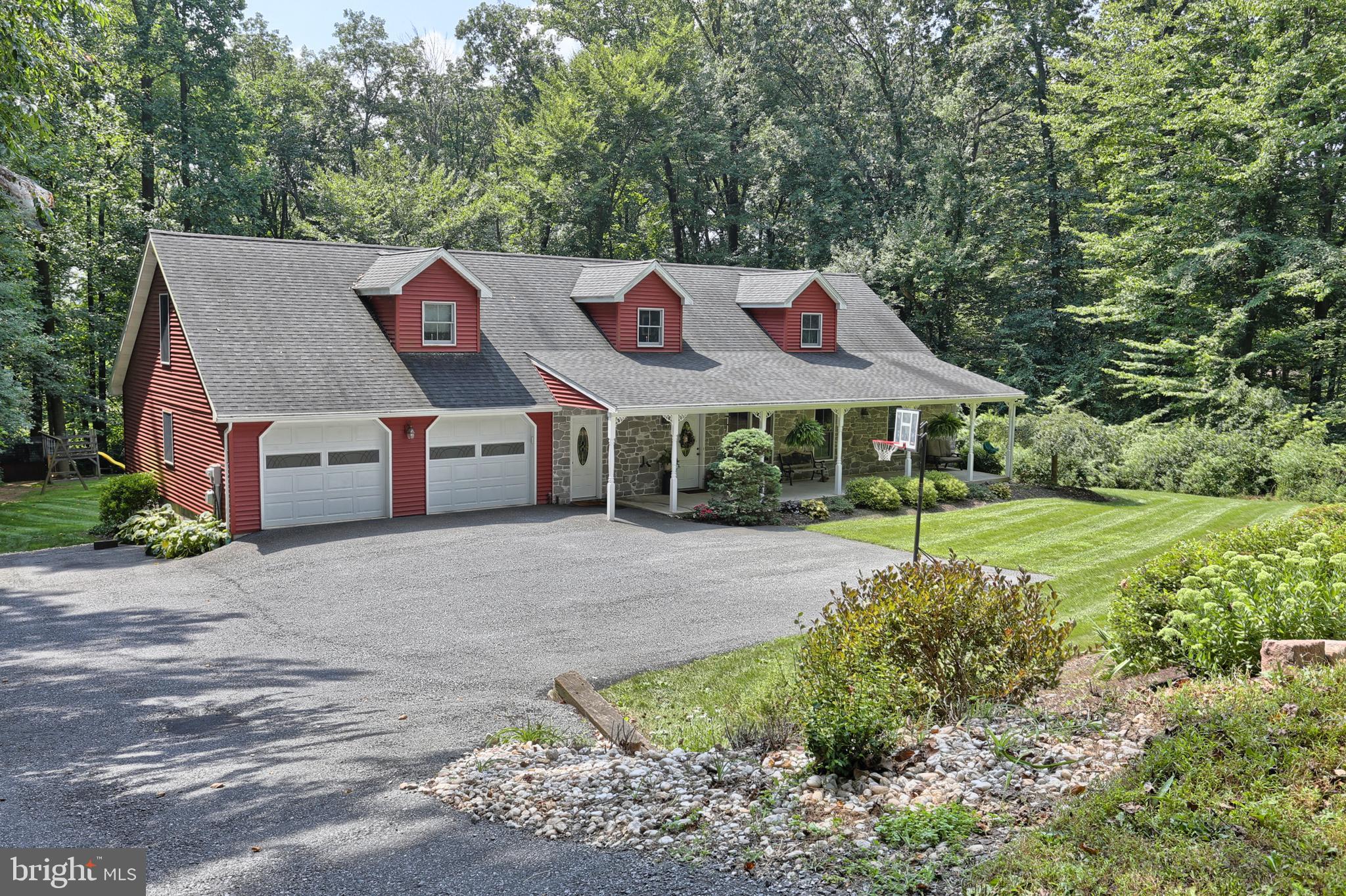655 Forest Road Denver, PA 17517 - Photo 53 of 66 Not your average Cape Code!