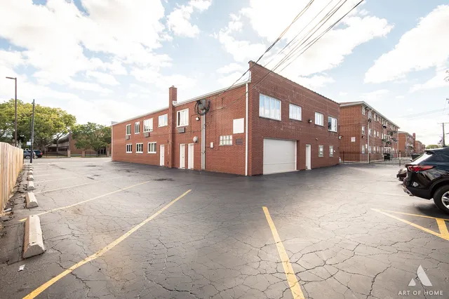 $1,250,000 | 7922 South Pulaski Road, Chicago, IL 60652