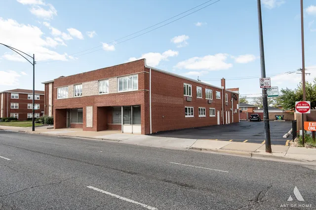 $1,250,000 | 7922 South Pulaski Road, Chicago, IL 60652