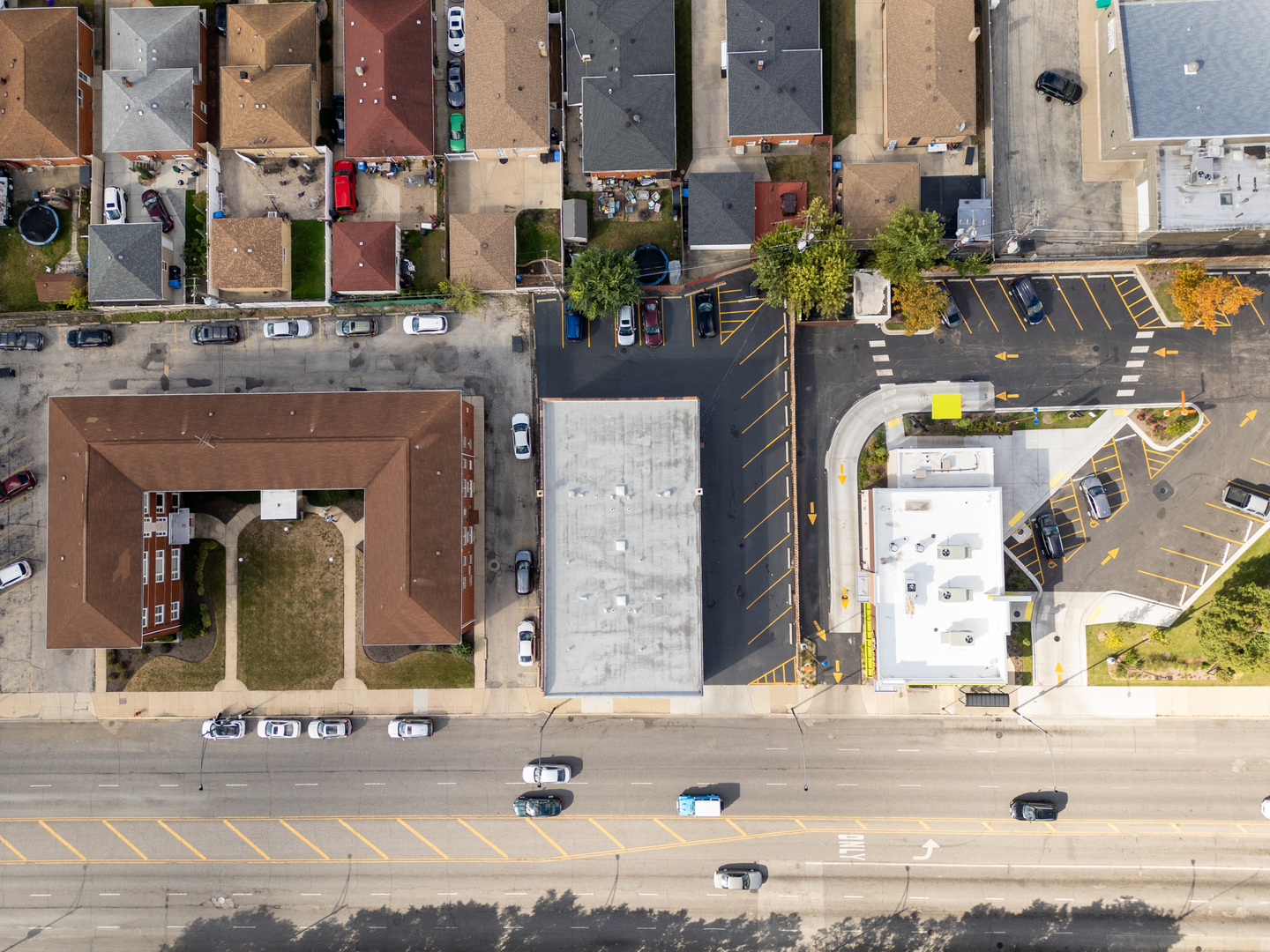7922 South Pulaski Road Chicago, IL 60652 - Photo 81 of 96 an aerial view of a house with a swimming pool
