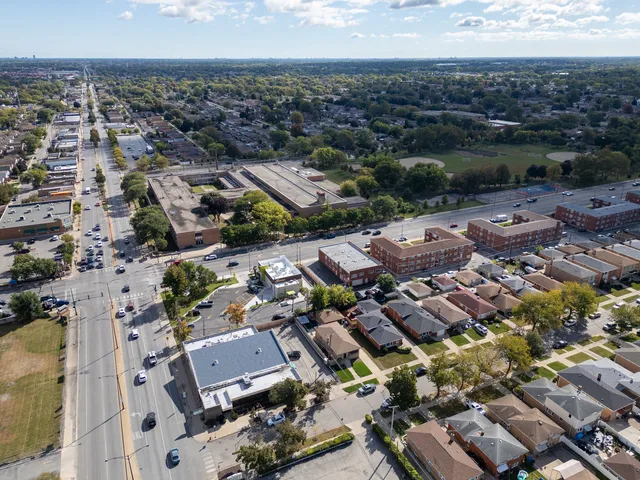 $1,250,000 | 7922 South Pulaski Road, Chicago, IL 60652