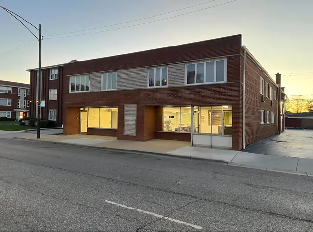 $1,250,000 | 7922 South Pulaski Road, Chicago, IL 60652