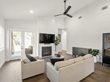 $500,000 | 170 Bunker Rnch Boulevard, Unit 59, Dripping Springs, TX 78620