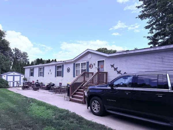 $105,000 | 48364 Eureka Drive, Clinton Township, MI 48036