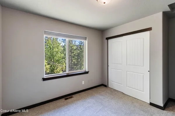 $529,900 | 1279 Gypsy Bay Road, Sagle, ID 83860