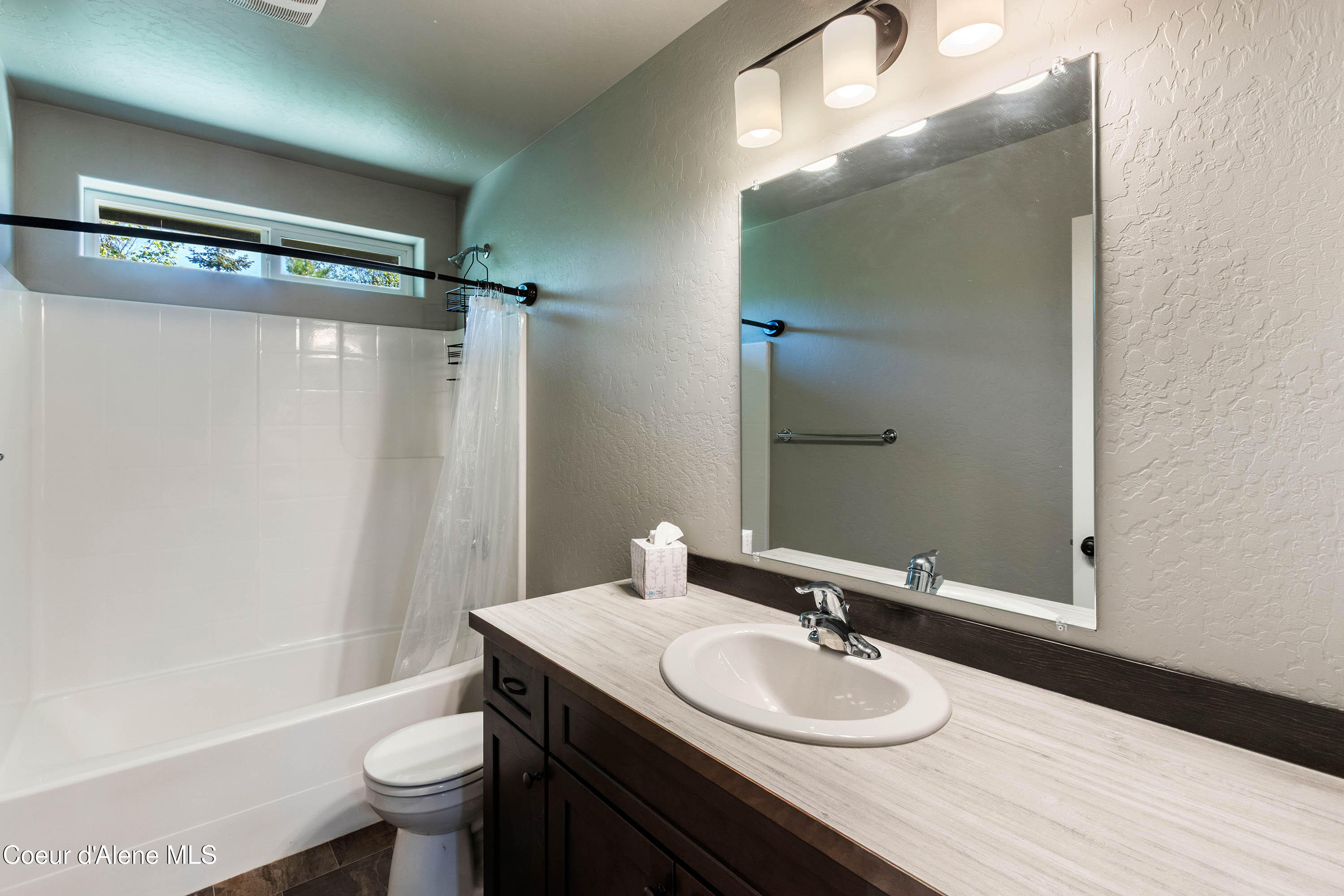 1279 Gypsy Bay Road Sagle, ID 83860 - Photo 21 of 37 Guest Bathroom