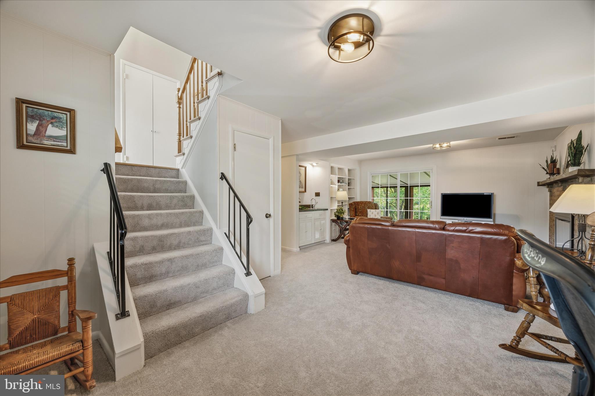 3204 Llewellyn Field Road Olney, MD 20832 - Photo 24 of 42 a view of entryway and workspace