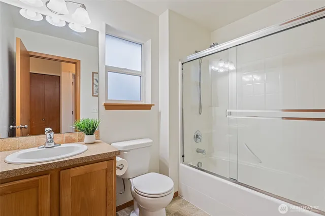 $650,000 | 1620 South 124th Street, Seattle, WA 98168