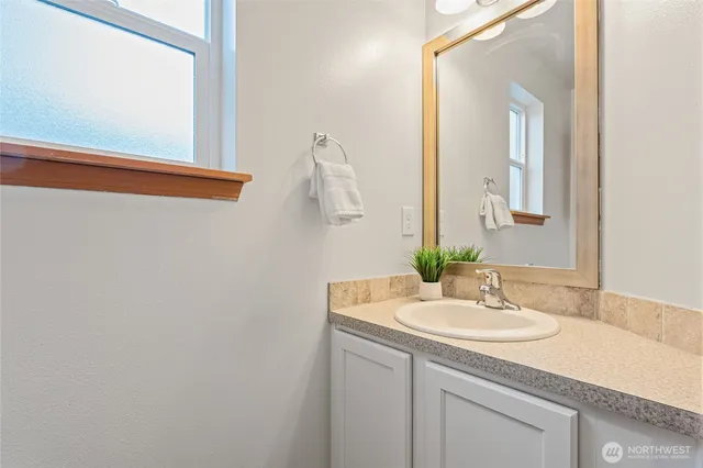 $650,000 | 1620 South 124th Street, Seattle, WA 98168