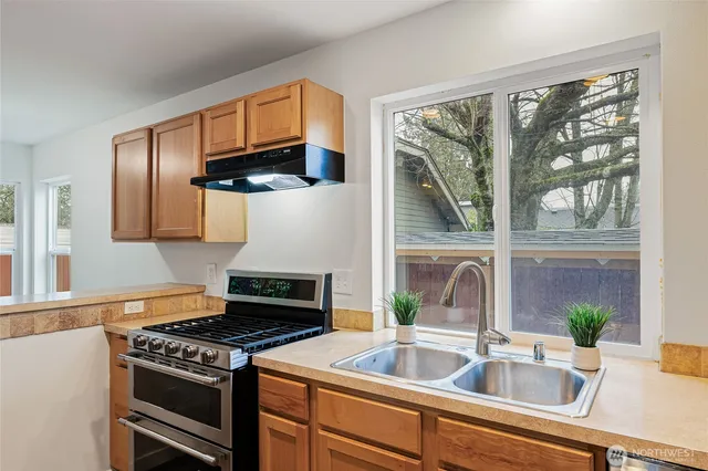 $650,000 | 1620 South 124th Street, Seattle, WA 98168