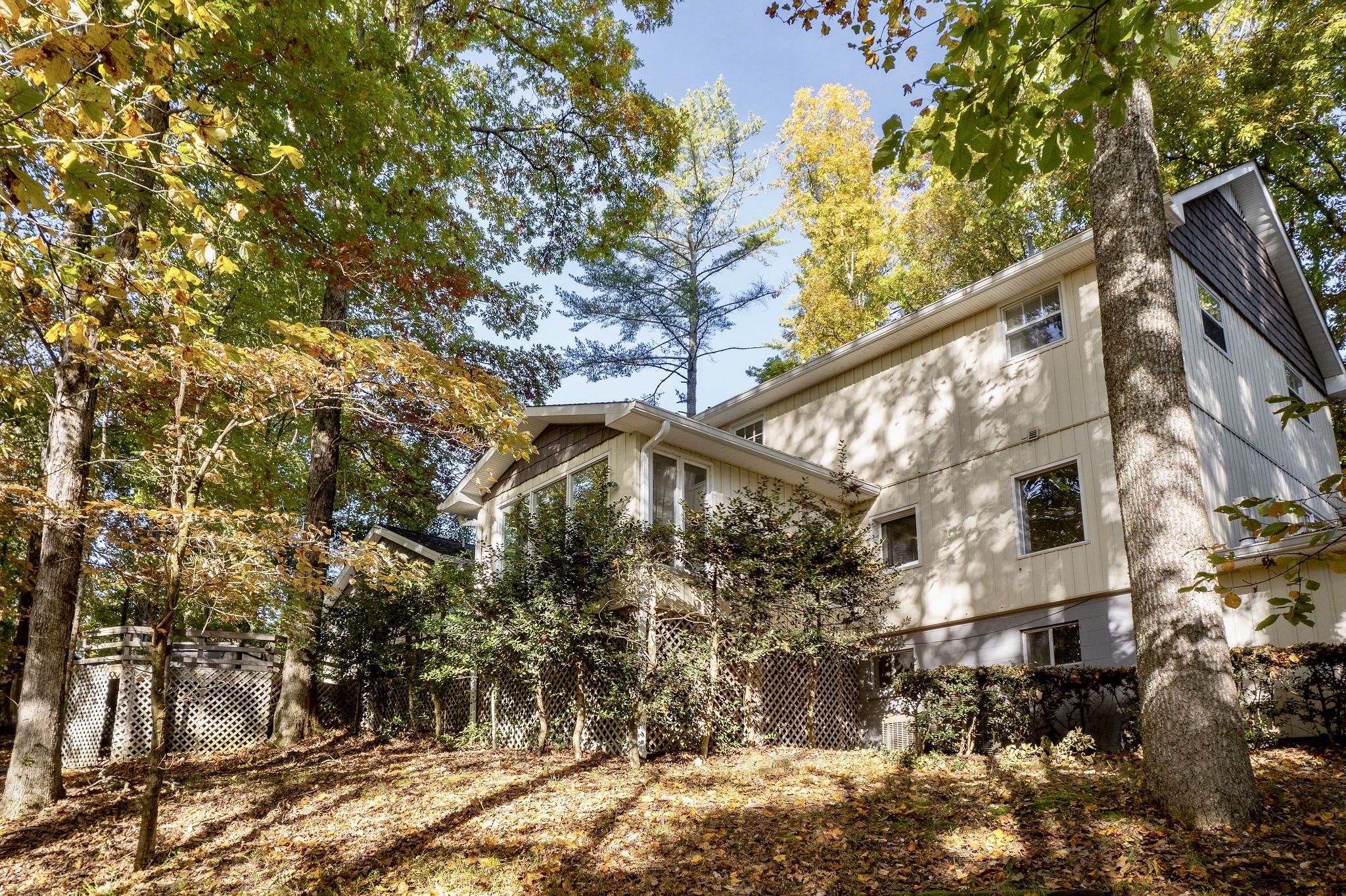 1824 Puckett Point Road Smithville, TN 37166 - Photo 50 of 53 a street sign on a tree