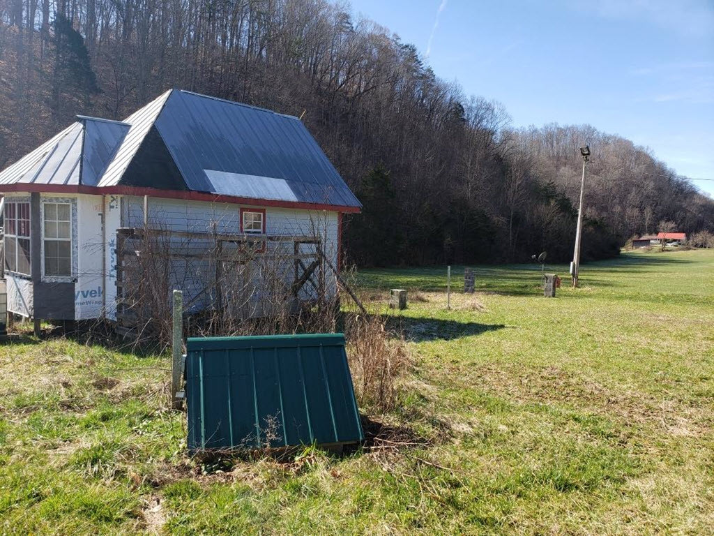 1312 Upper Caney Valley Road Tazewell, TN 37879 - Photo 8 of 35 Photo 8