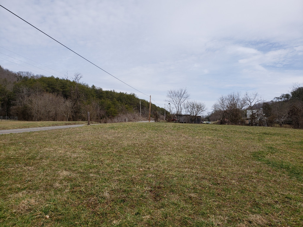 1312 Upper Caney Valley Road Tazewell, TN 37879 - Photo 9 of 35 Photo 9