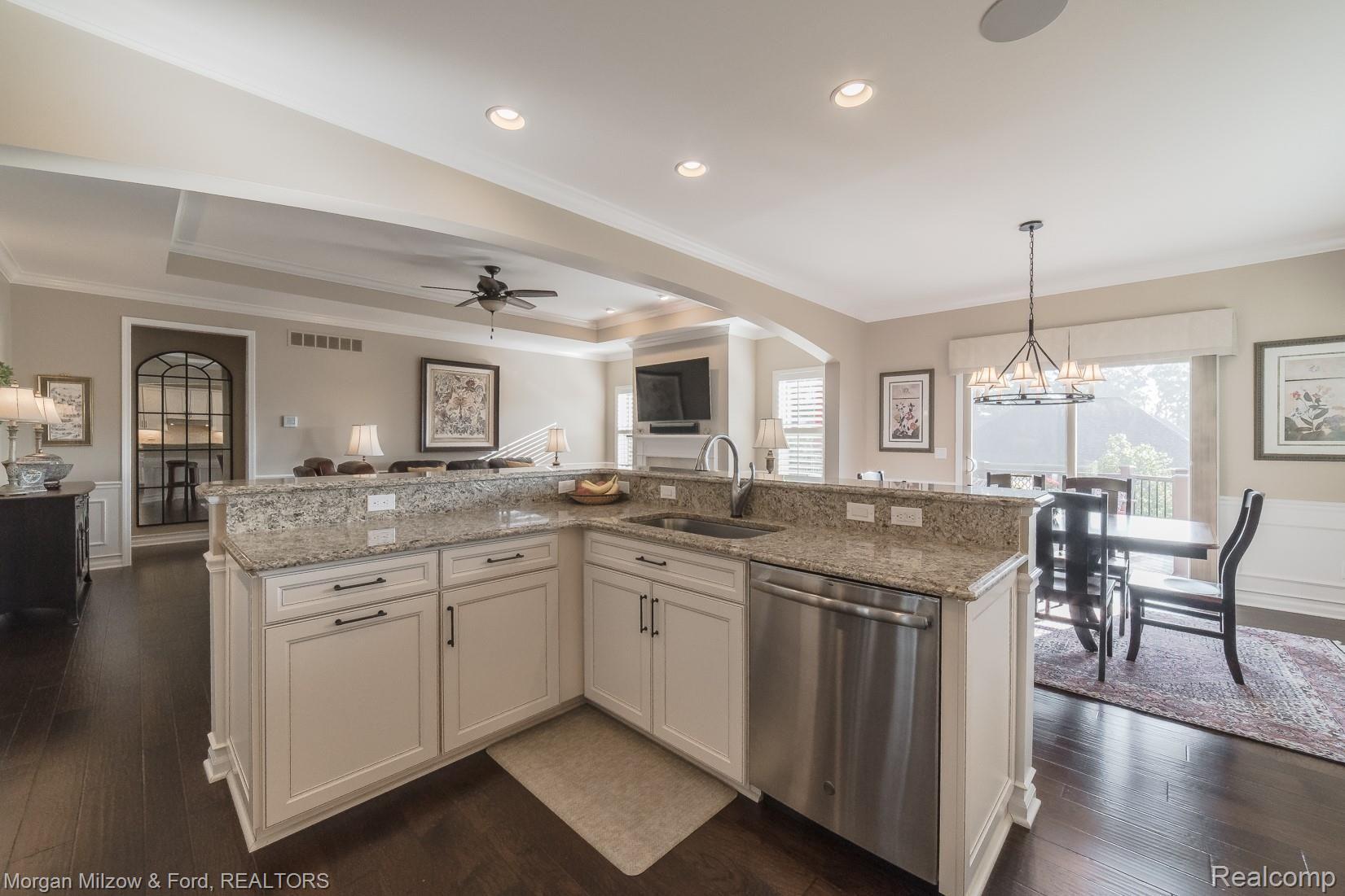 5507 Woodfall Road Clarkston, MI 48348 - Photo 14 of 39 5507 Woodfall-15.jpg