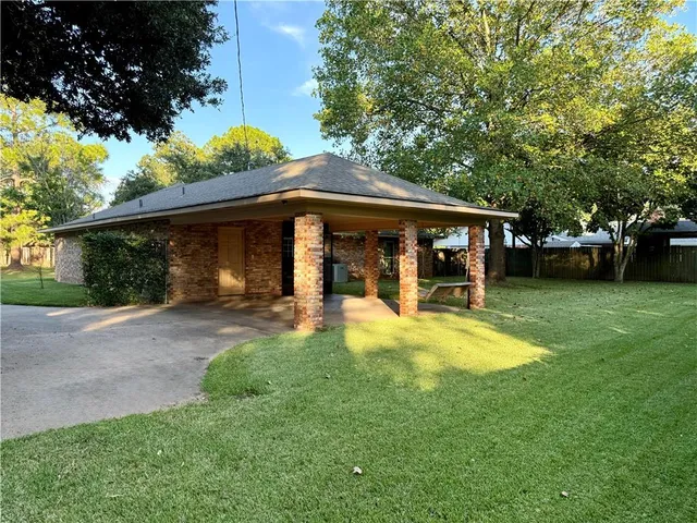 $265,000 | 732 Welwyn Way, Alexandria, LA 71303