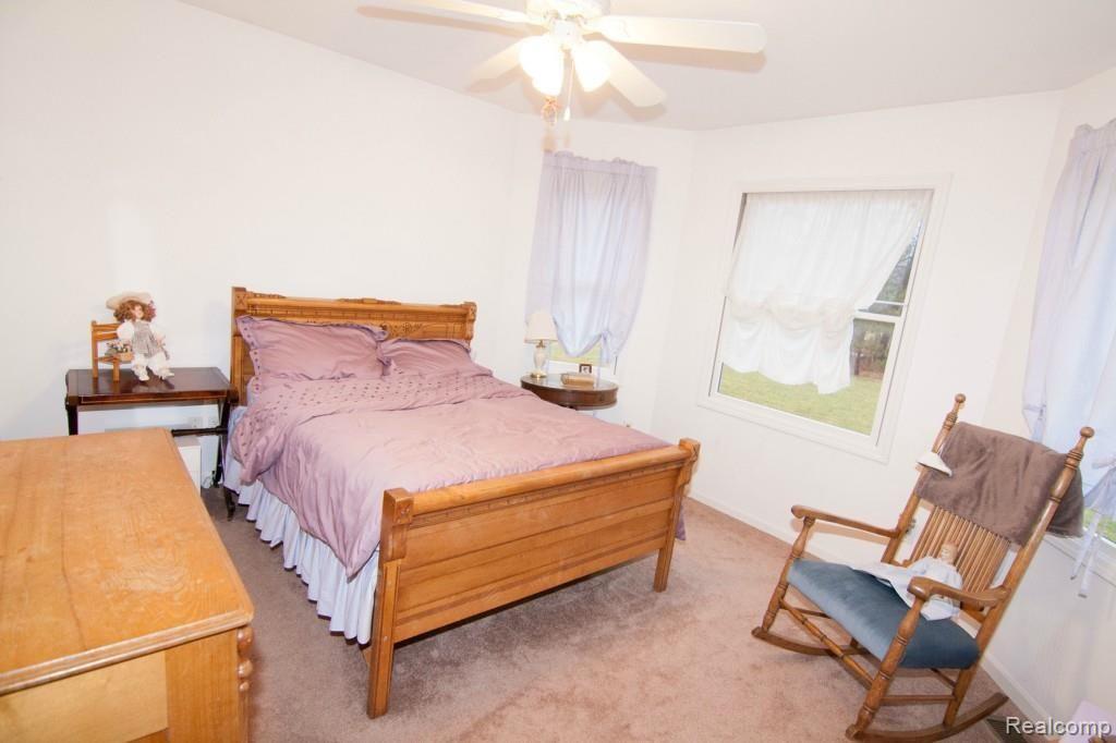 800 Jennings Road Whitmore Lake, MI 48189 - Photo 19 of 40 Bedroom 2