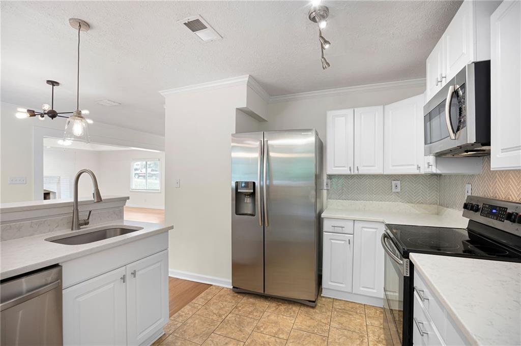 3235 Highland Drive Southeast Smyrna, GA 30080 - Photo 19 of 43