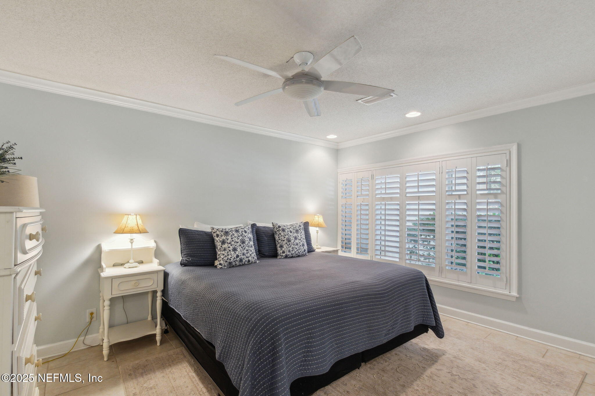 3323 Sea Marsh Road Fernandina Beach, FL 32034 - Photo 19 of 46 Privacy for your guests and family!