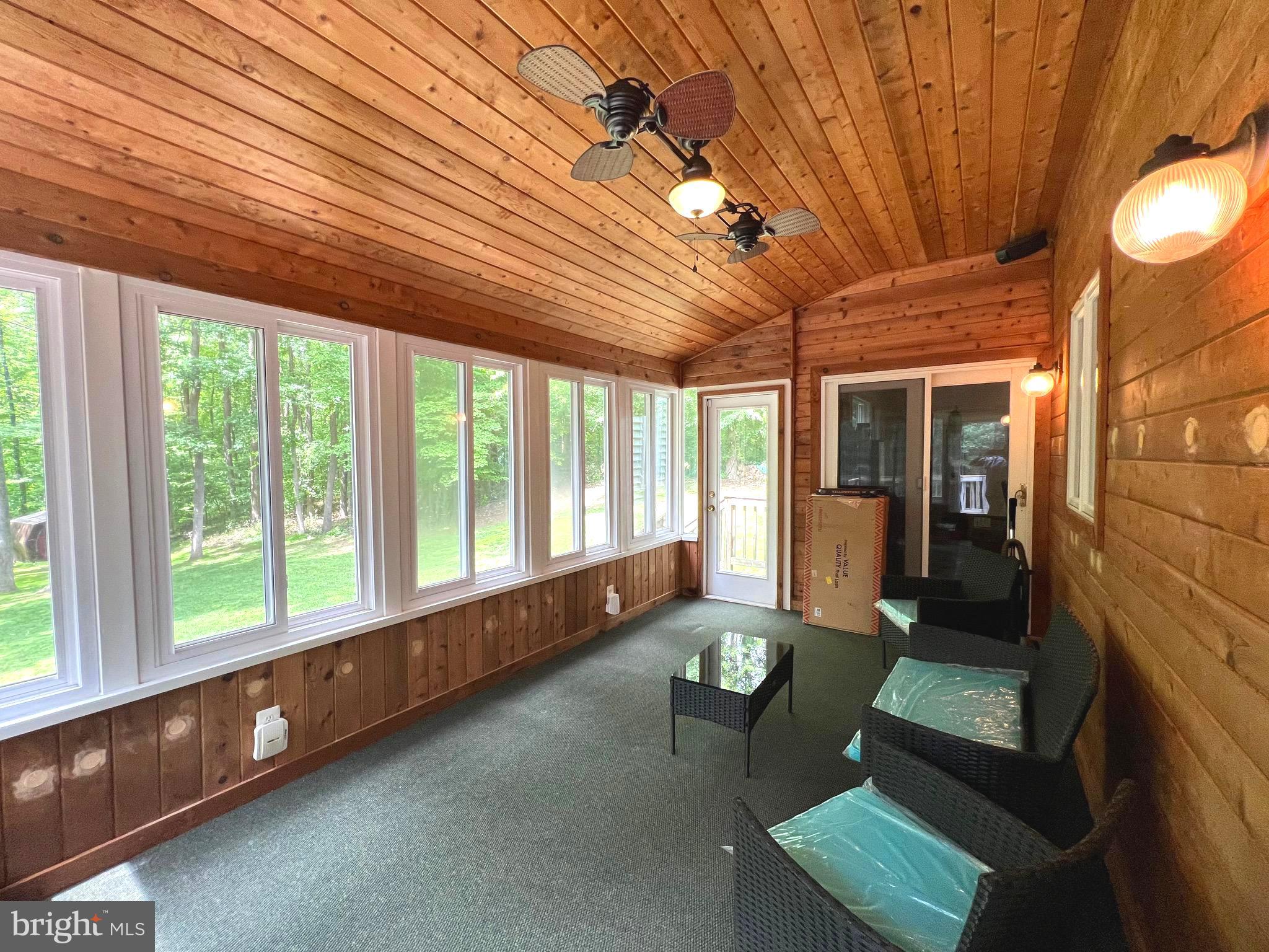 6450 Meadowlark Drive Dunkirk, MD 20754 - Photo 34 of 36 a living room with furniture and a large window