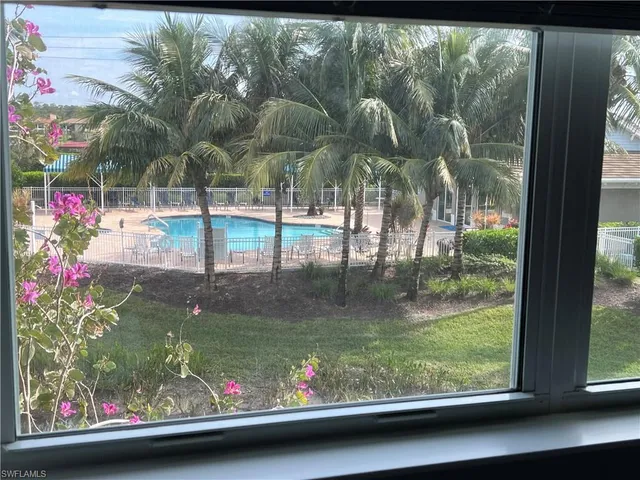 $3,000 | 2318 Sawyers Hill Road, Unit 105, Naples, FL 34120
