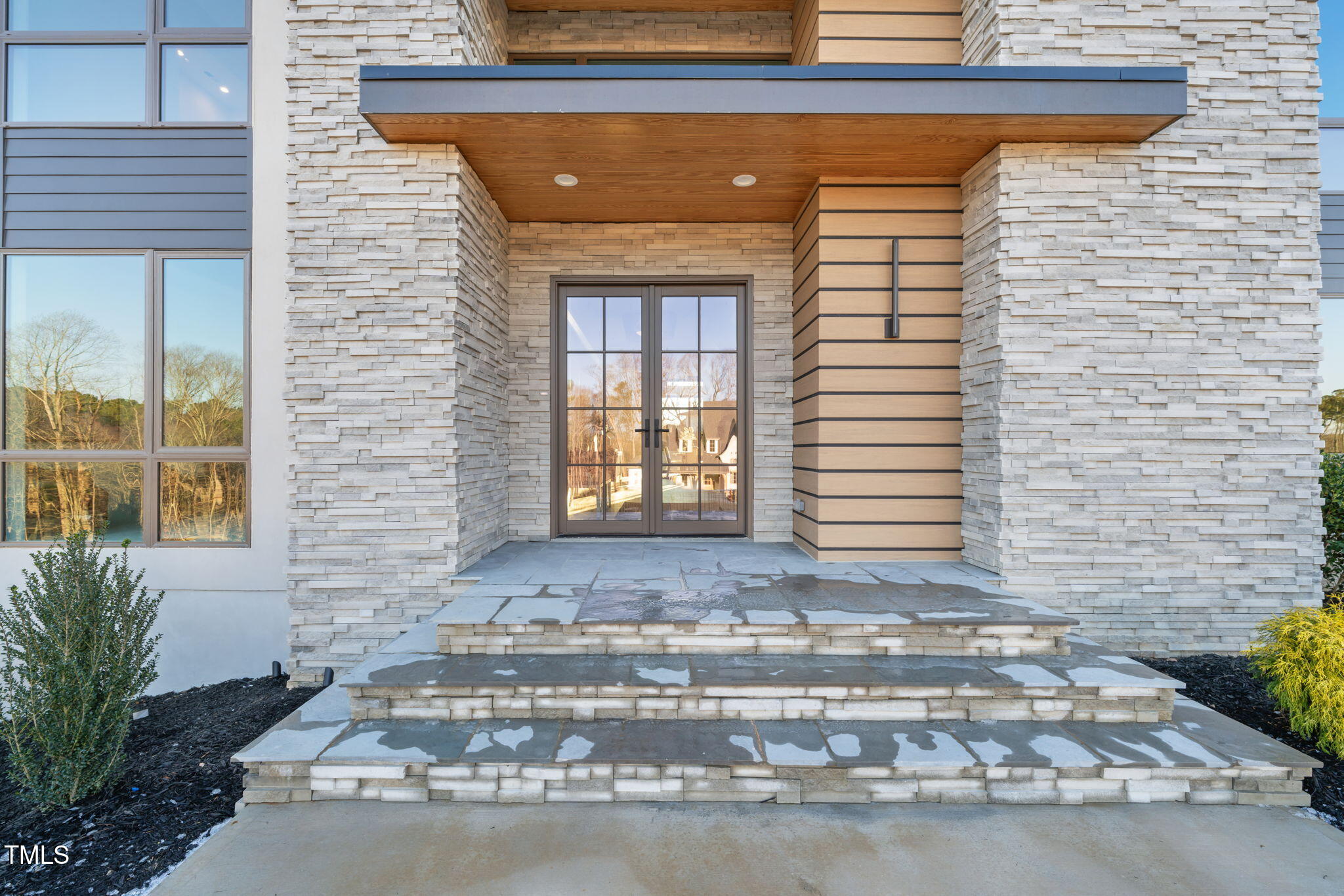 9009 Meadow Pointe Court Wake Forest, NC 27587 - Photo 5 of 76 3-web-or-mls-DSC05743