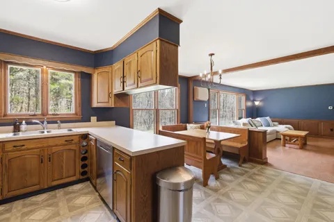 $765,000 | 66 Lyford Road, Brookfield, NH 03872