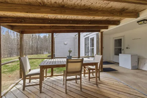 $765,000 | 66 Lyford Road, Brookfield, NH 03872