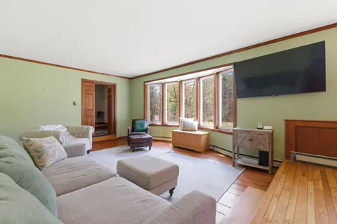 $765,000 | 66 Lyford Road, Brookfield, NH 03872