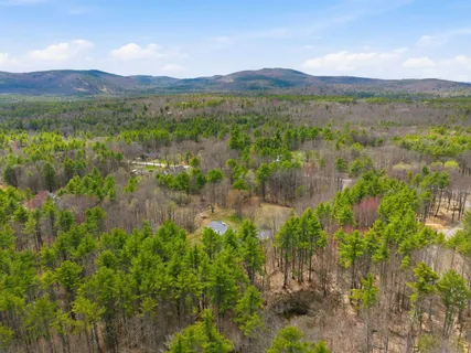 $765,000 | 66 Lyford Road, Brookfield, NH 03872