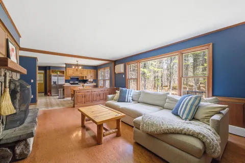 $765,000 | 66 Lyford Road, Brookfield, NH 03872