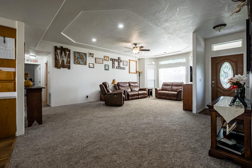 409 Montclair Way Eagle Point, OR 97524 - Photo 6 of 27 409 Montclair-7