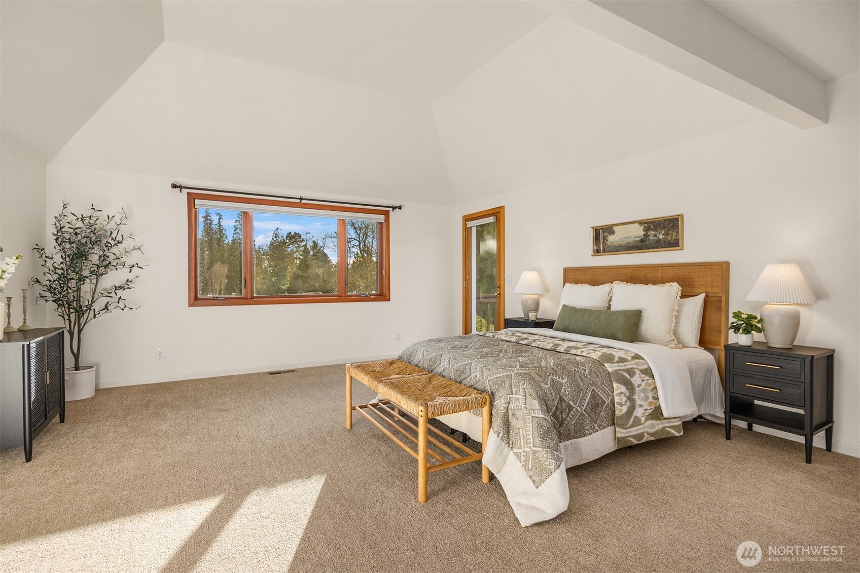 1245 High School Road Northeast Bainbridge Island, WA 98110 - Photo 22 of 40