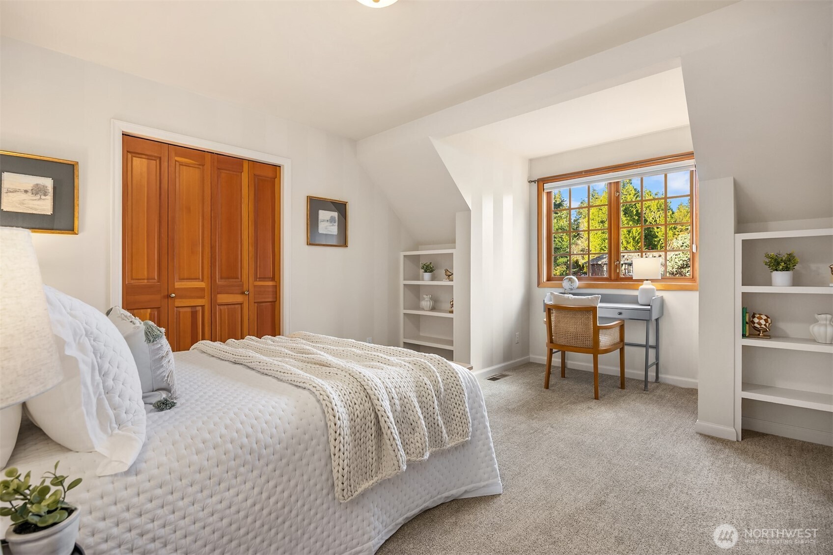 1245 High School Road Northeast Bainbridge Island, WA 98110 - Photo 29 of 40