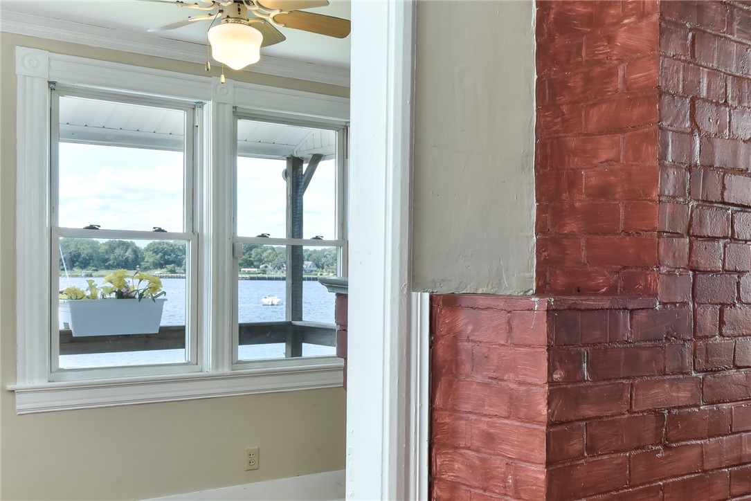 72 Bridge Street Warren, RI 02885 - Photo 16 of 28 Gallery Image 16